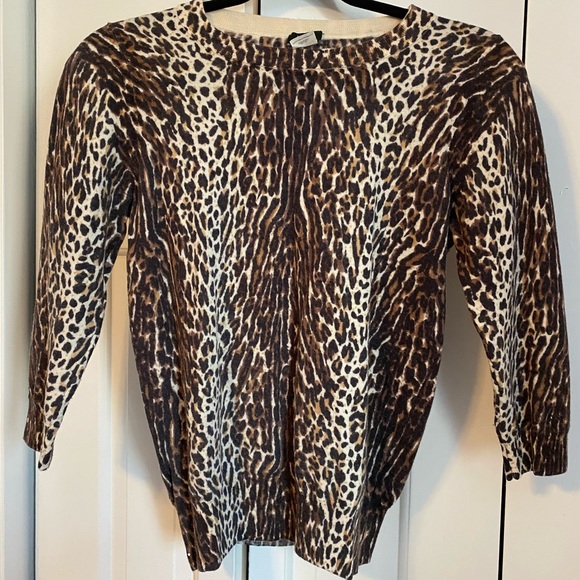 sweater - Picture 1 of 2